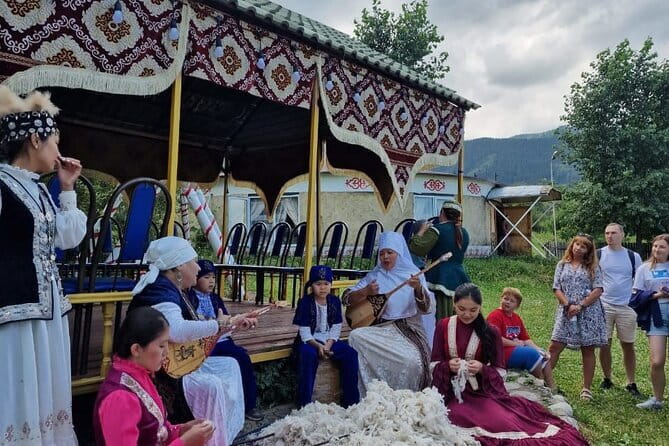 Almaty Hightlights Tour: Discover Culture, Nature, and History - Green Bazaar, Panfilov’s Park, and the Hans cultural experience