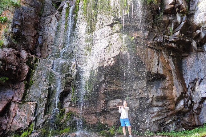 ALmaty mountains hiking tour - Stop 1: Alma-Arasan gorge walk for easy momentum and great air