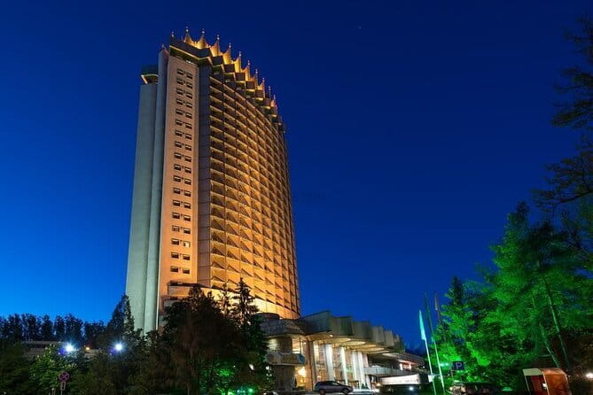 Almaty Walking Tour: 9 Must-See Sights in a Small Group - Zeleny Bazar: the Green Bazaar shopping stop you’ll want time for