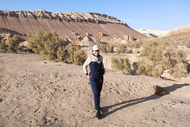 Altyn emel 2 days tour. (Singing dune, AkTau, KattyTau) - KattyTau Mountains: volcanic lava formations and figure-like shapes