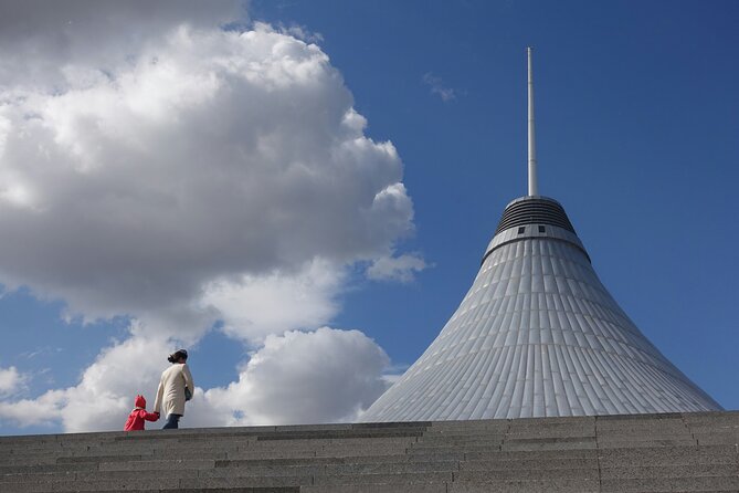 Astana Unveiled: A City Comfort tour with Lunch and Winetasting - Start at Ak Orda, the political heart of Astana