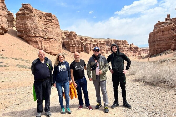 Charyn Canyon Valley of Castles 1 Day tour - Why Charyn Canyon feels different from the Grand Canyon