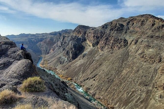 Discovering 6 Stunning Sights on Private Tour of Charyn Canyon - The 7:30 departure: getting to Castle Valley without wasting daylight