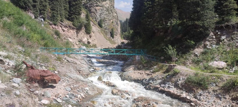 Hiking to the magical Big Almaty Lake - Big Almaty Lake time: photos, breaks, and how the day changes