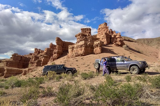 Private Day Tour to the Land of Canyons-UNESCO-of Kazakhstan - Bartogai Lake: the tea and cookies reset