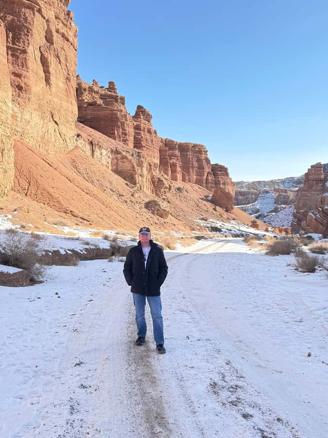 Priviate car tour to Charyn Canyon and Kolsay lake - Charyn Canyon and the Valley of Castles walk, step by step