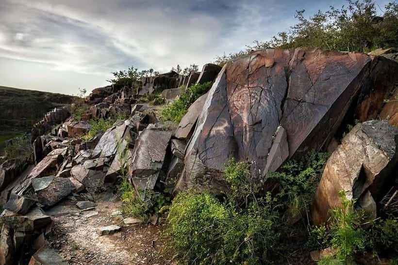 Tanbaly Gorge: Ancient Petroglyphs UNESCO Site Day Tour - Tanbaly Gorge, UNESCO petroglyphs, and why this one feels different