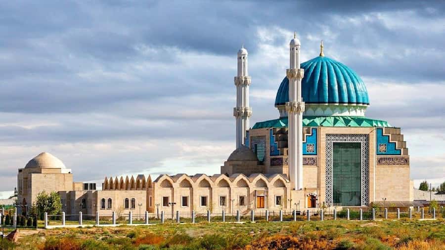 Turkestan Gloriously Isolated - Day Tour from Tashkent - The Uzbekistan to Kazakhstan border crossing, and why it matters
